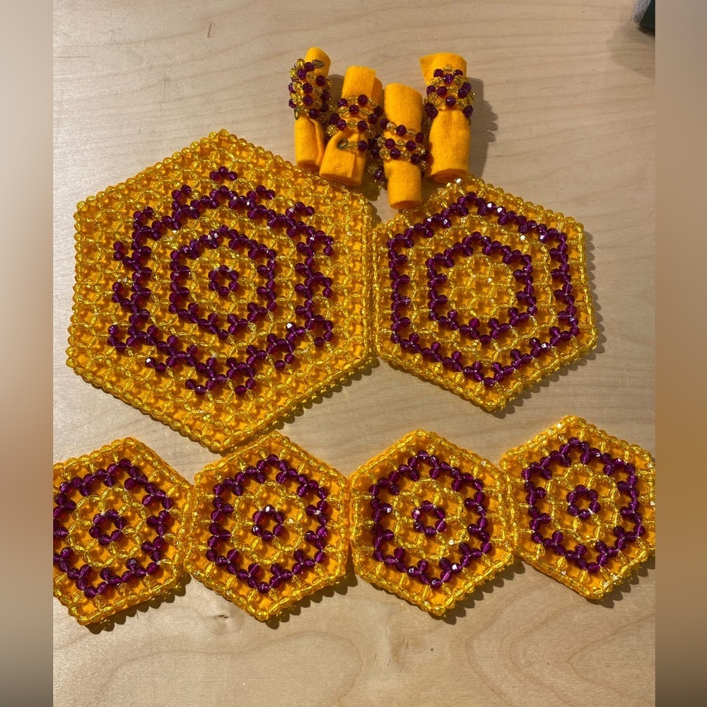 Handcrafted Bead Table Setting (LE) - Picture 6 of 16
